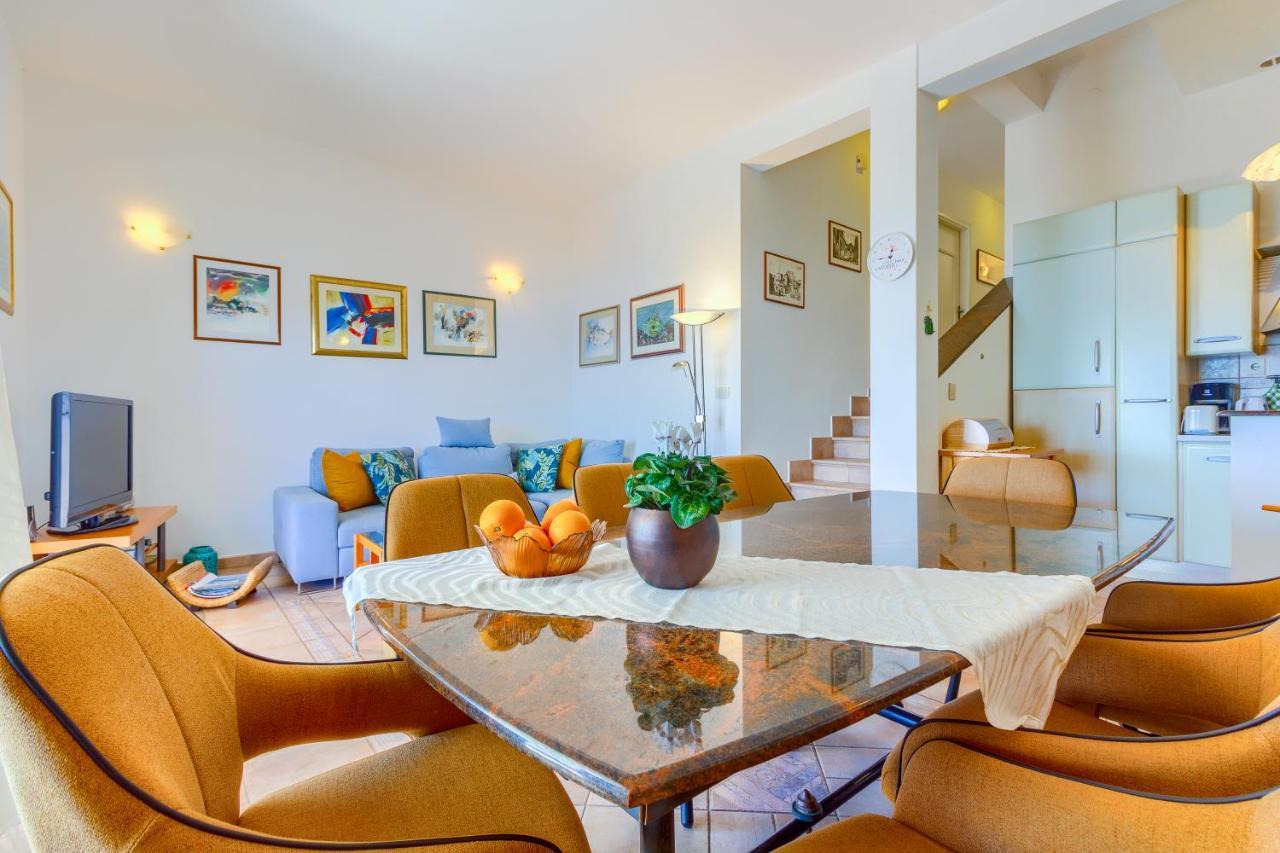 Apartments Meri Трогир Екстериор снимка