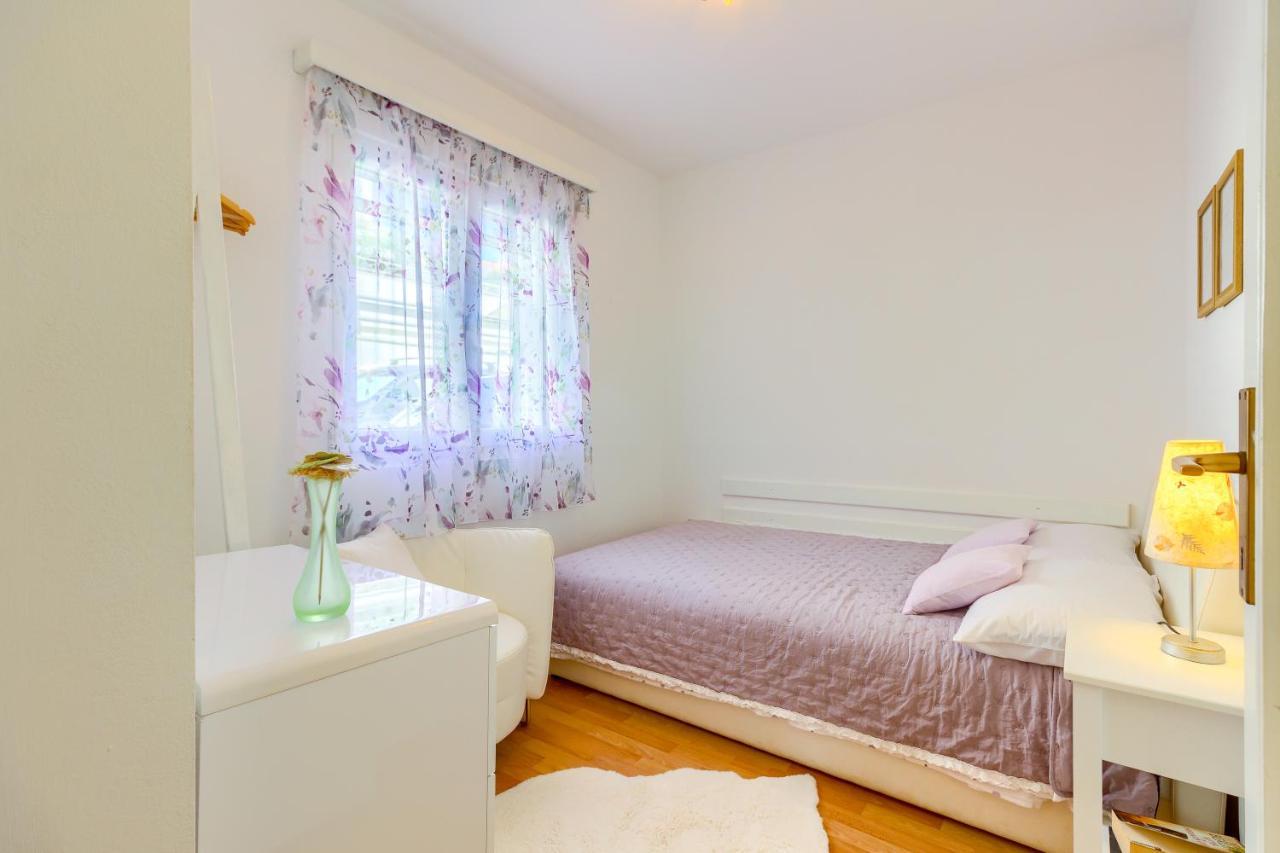 Apartments Meri Трогир Екстериор снимка