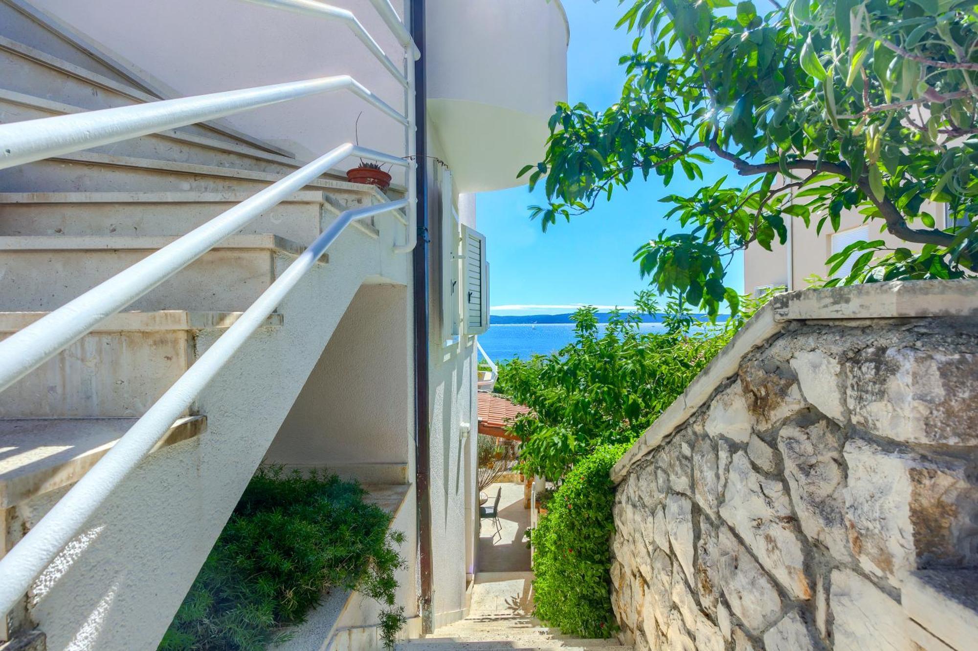 Apartments Meri Трогир Екстериор снимка