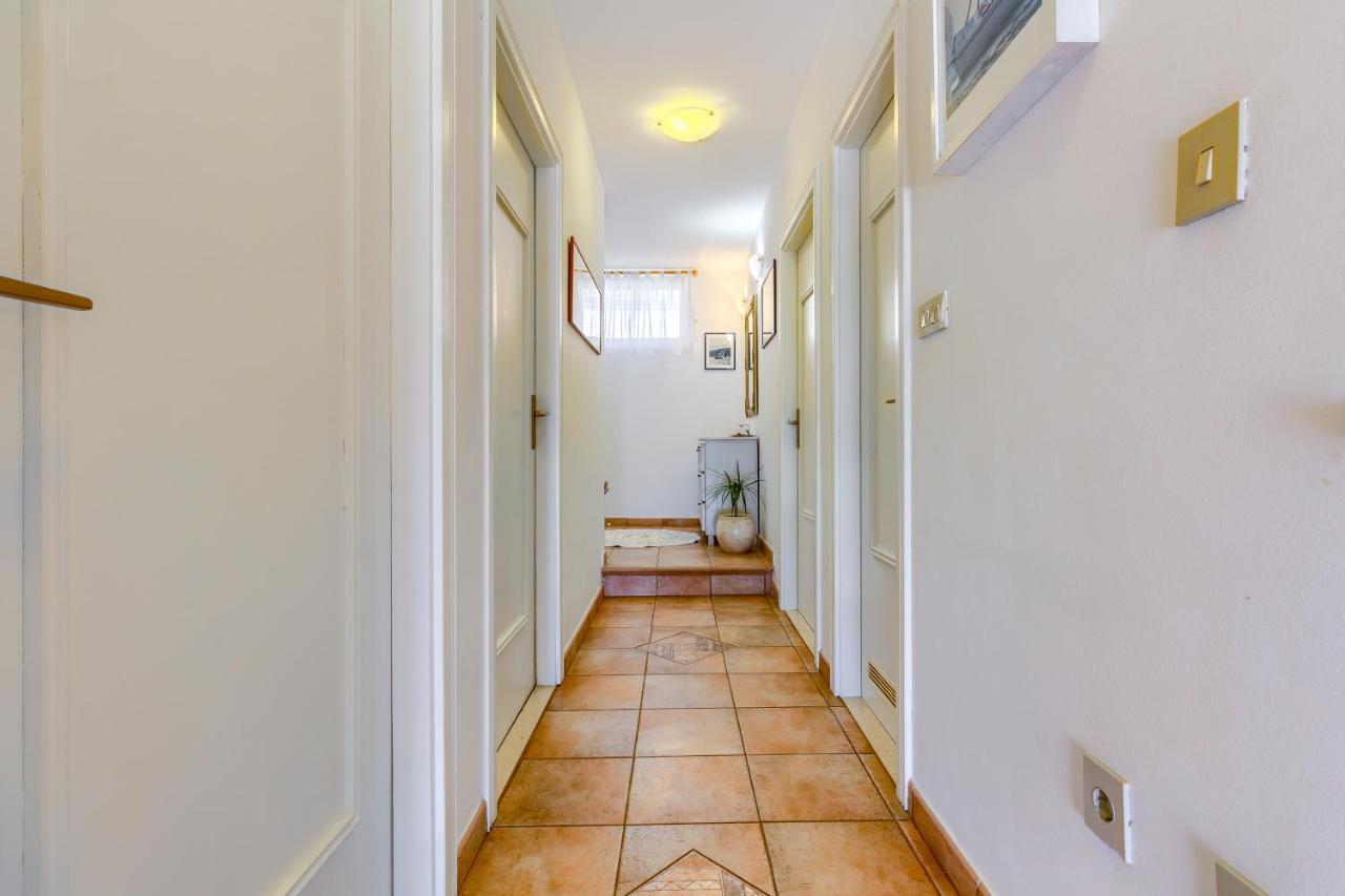 Apartments Meri Трогир Екстериор снимка