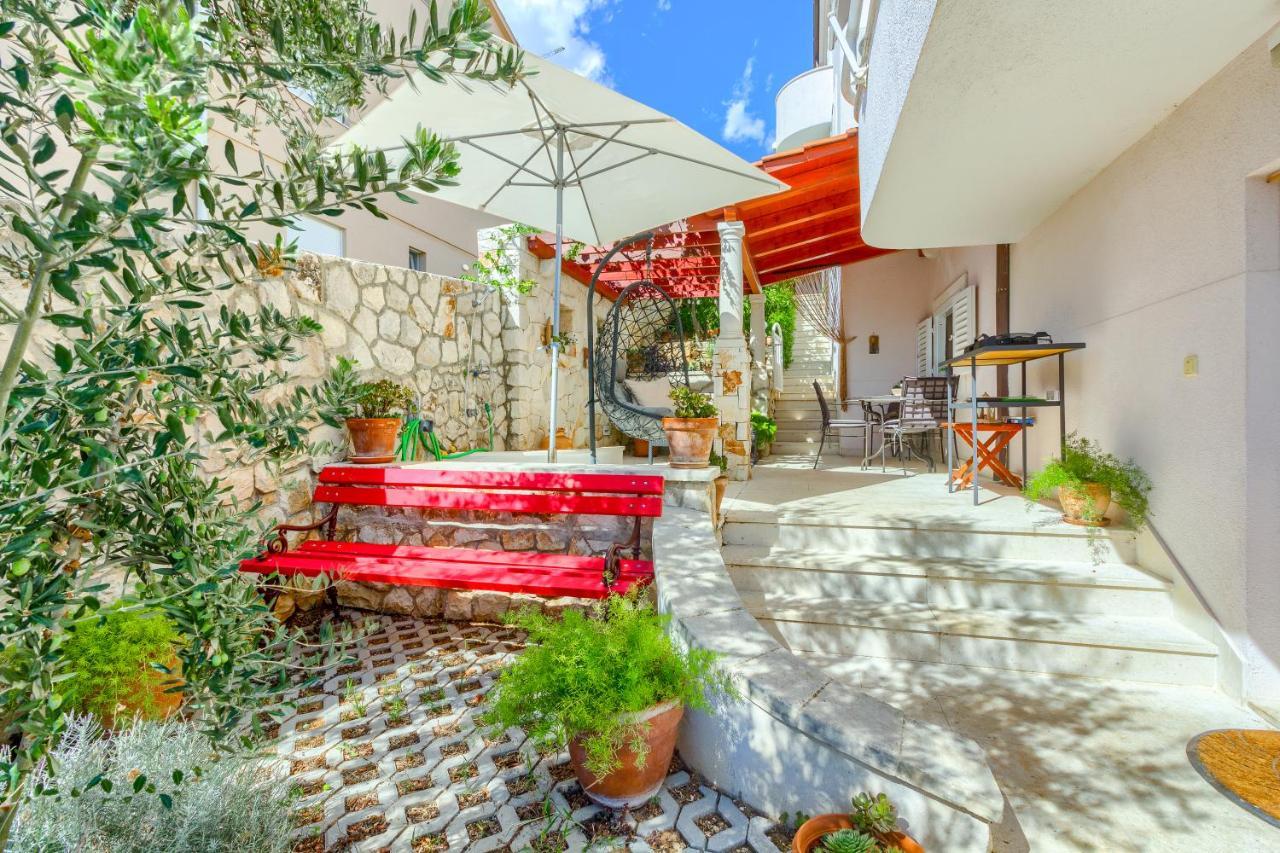 Apartments Meri Трогир Екстериор снимка