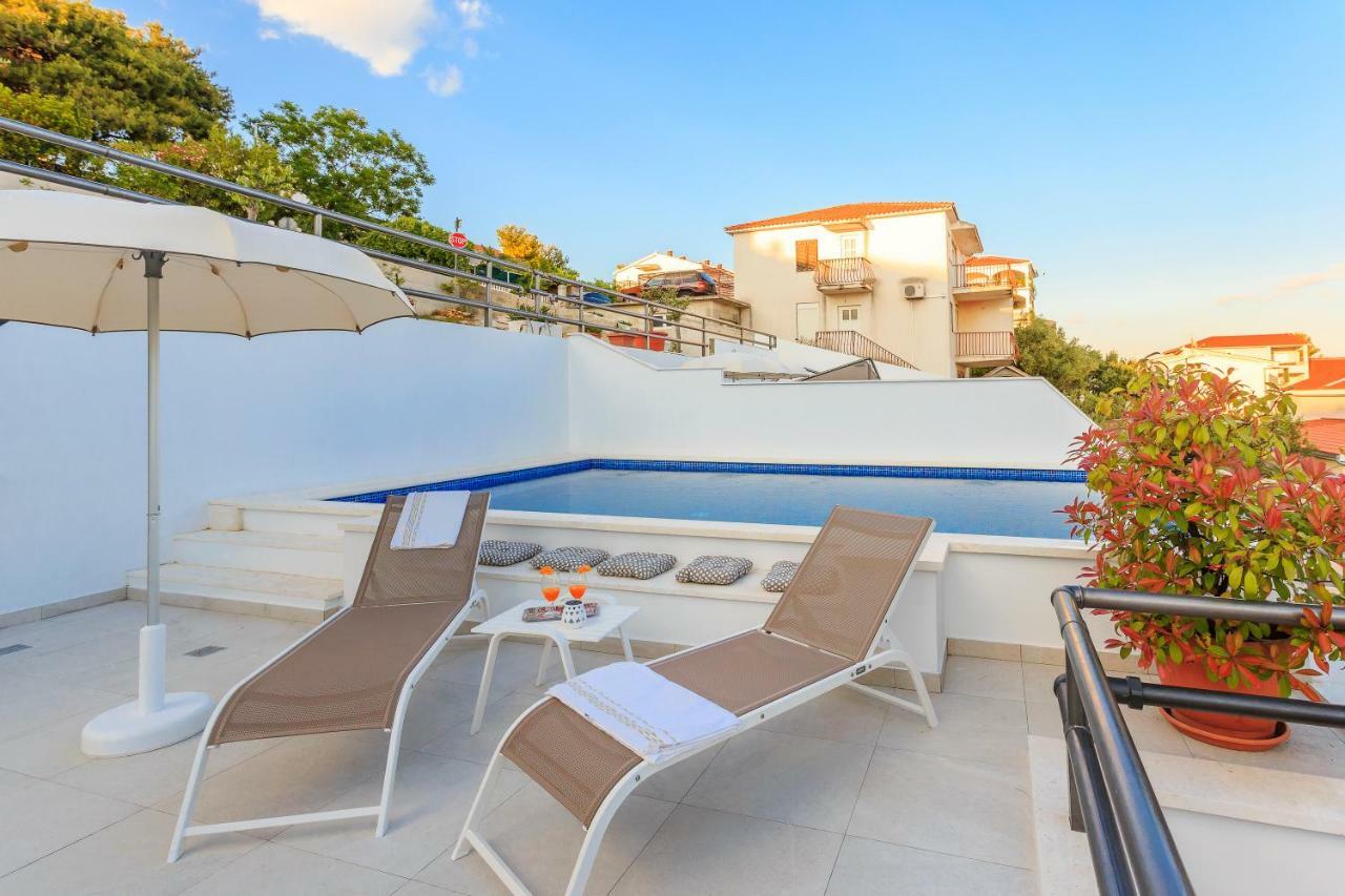 Apartments Meri Трогир Екстериор снимка