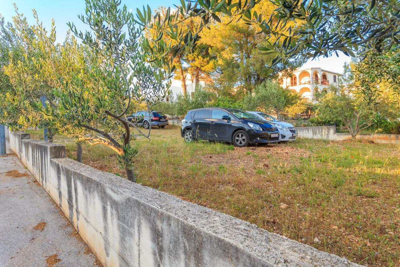 Apartments Meri Трогир Екстериор снимка