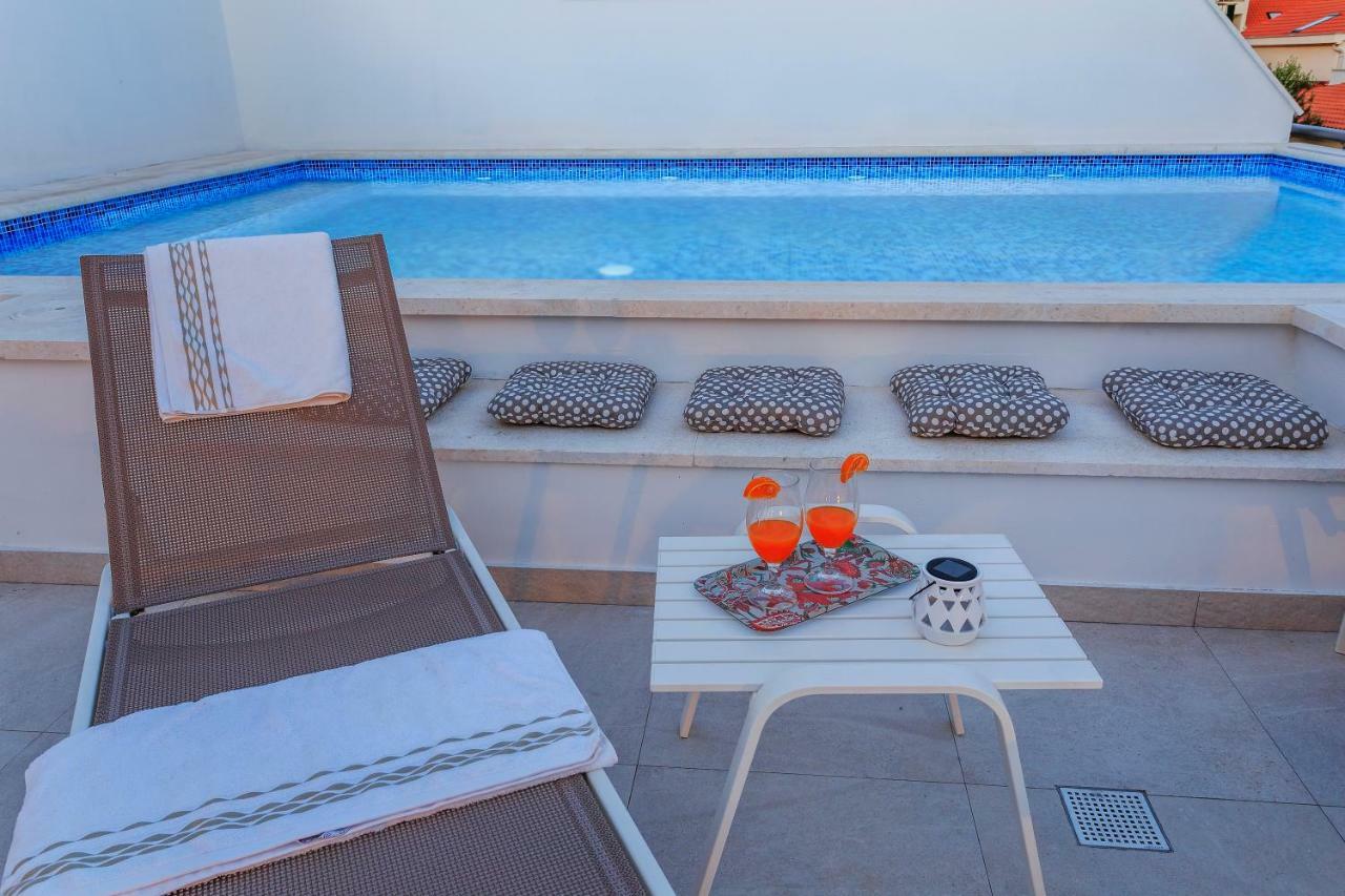 Apartments Meri Трогир Екстериор снимка