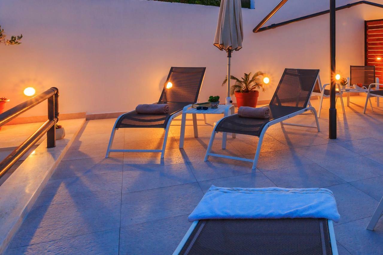 Apartments Meri Трогир Екстериор снимка