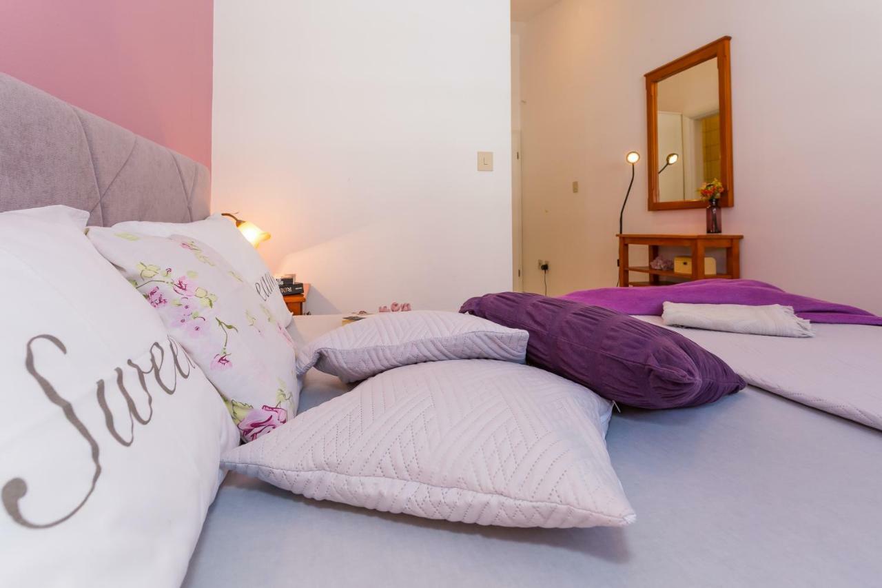 Apartments Meri Трогир Екстериор снимка