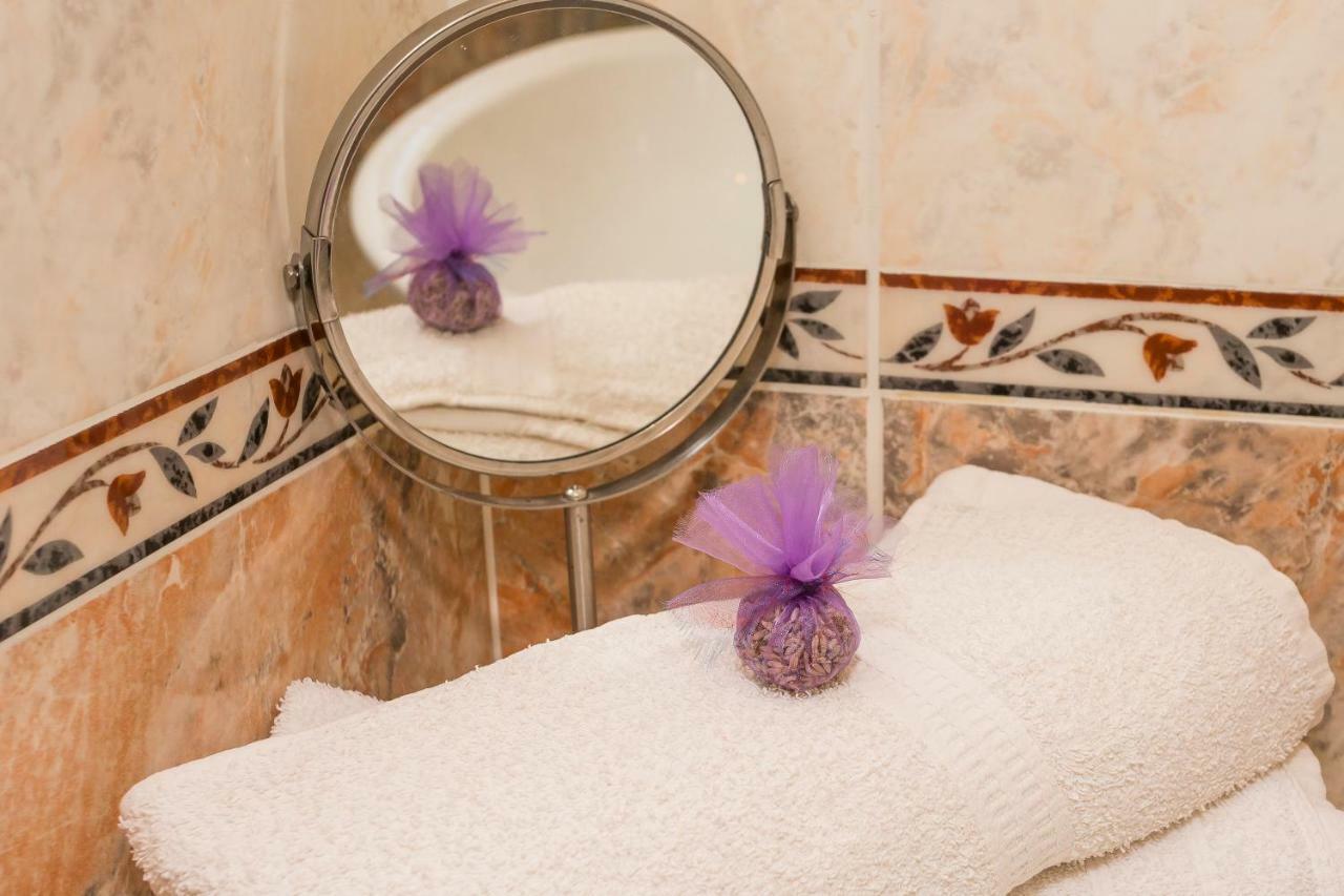 Apartments Meri Трогир Екстериор снимка